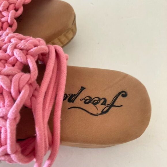 NWOT Free People Candy Pink Crochet Wooden Clogs Sz 37 - Picture 5 of 7